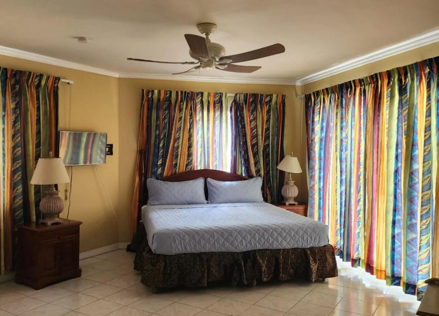 נגריל Beachcomber Club Resort