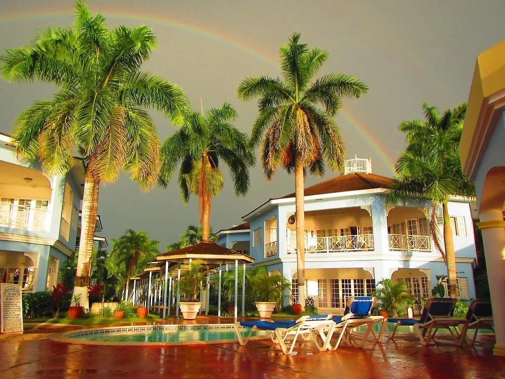 נגריל Beachcomber Club Resort 3*,