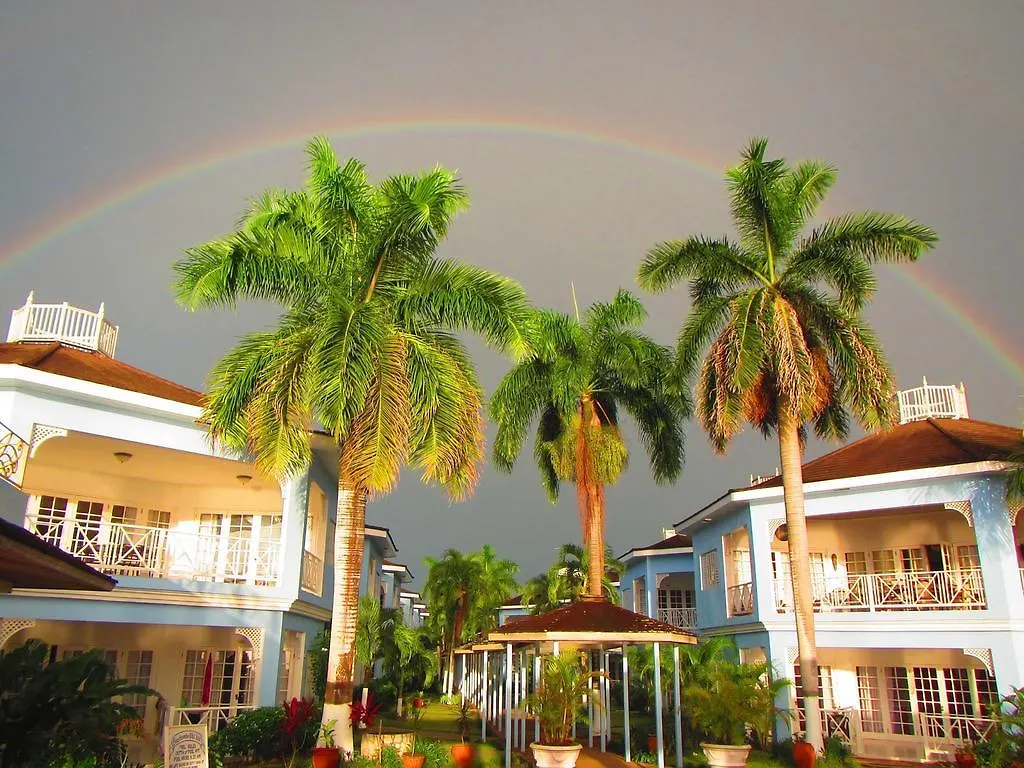 נגריל Beachcomber Club Resort