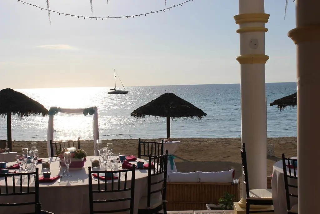 נגריל Beachcomber Club Resort 3*,  ג'מייקה