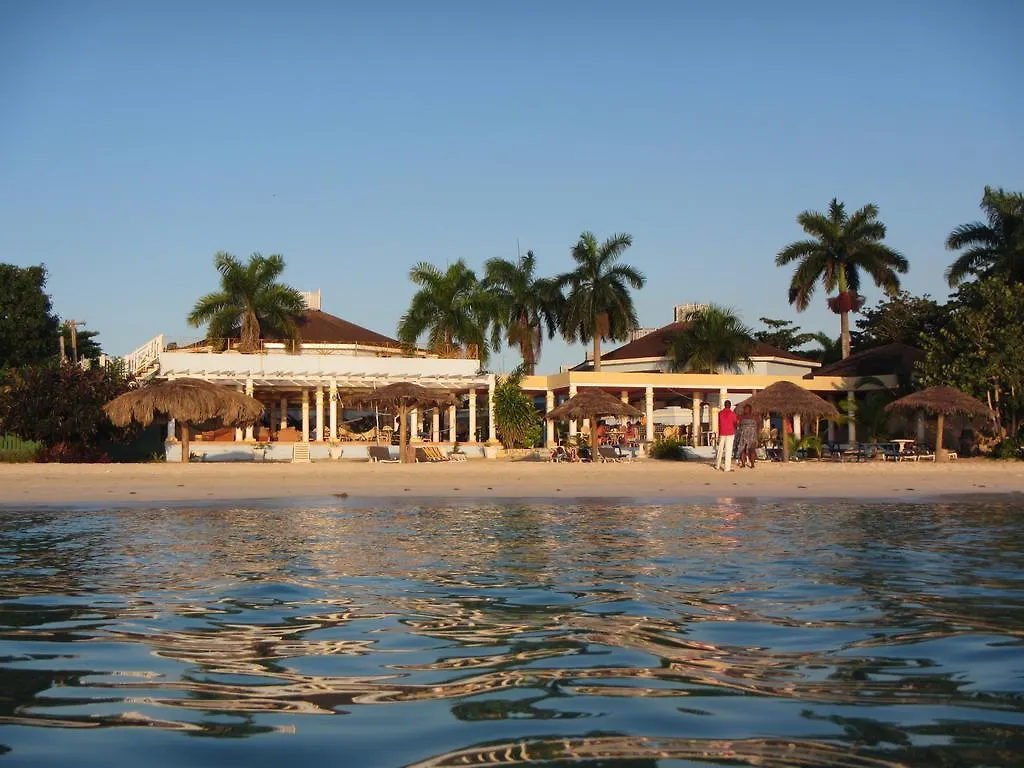 Beachcomber Club Resort Негрил 3*,  Ямайка